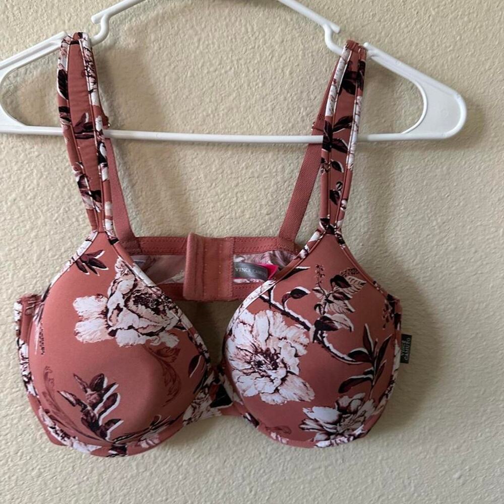 VINCEW CAMUTO pink white floral PRE OWNED-EXCELLENT